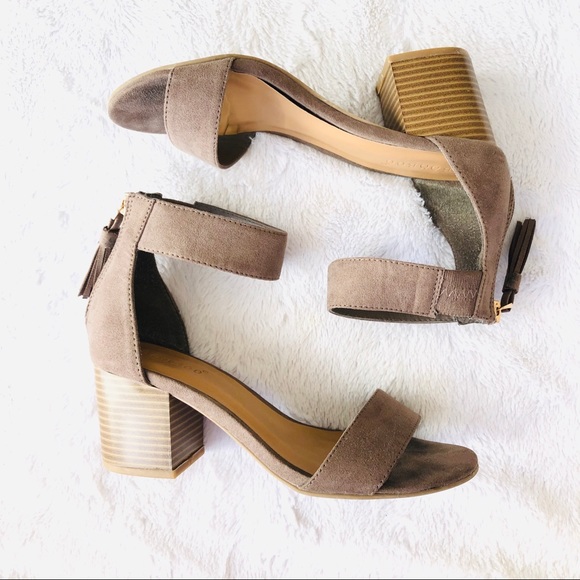 BAMBOO Shoes - Bamboo Taupe Heeled Sandal - RUNS LARGE
